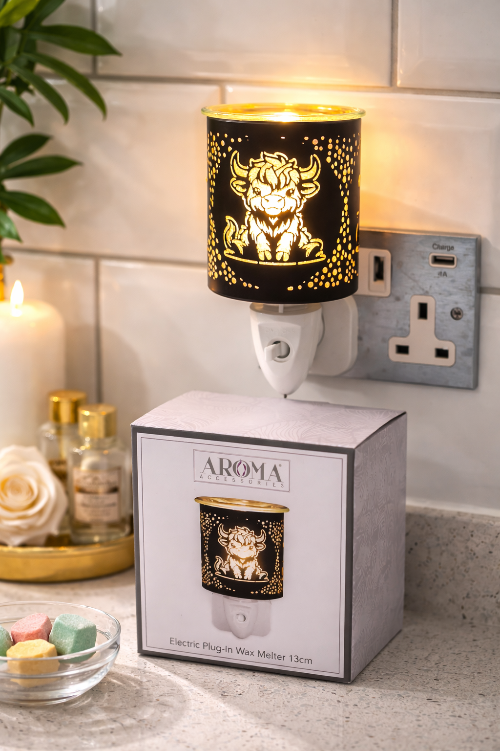 Black Highland Cow Electric Plug In Melter