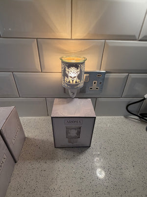 White Highland Cow Electric Plug in Melter
