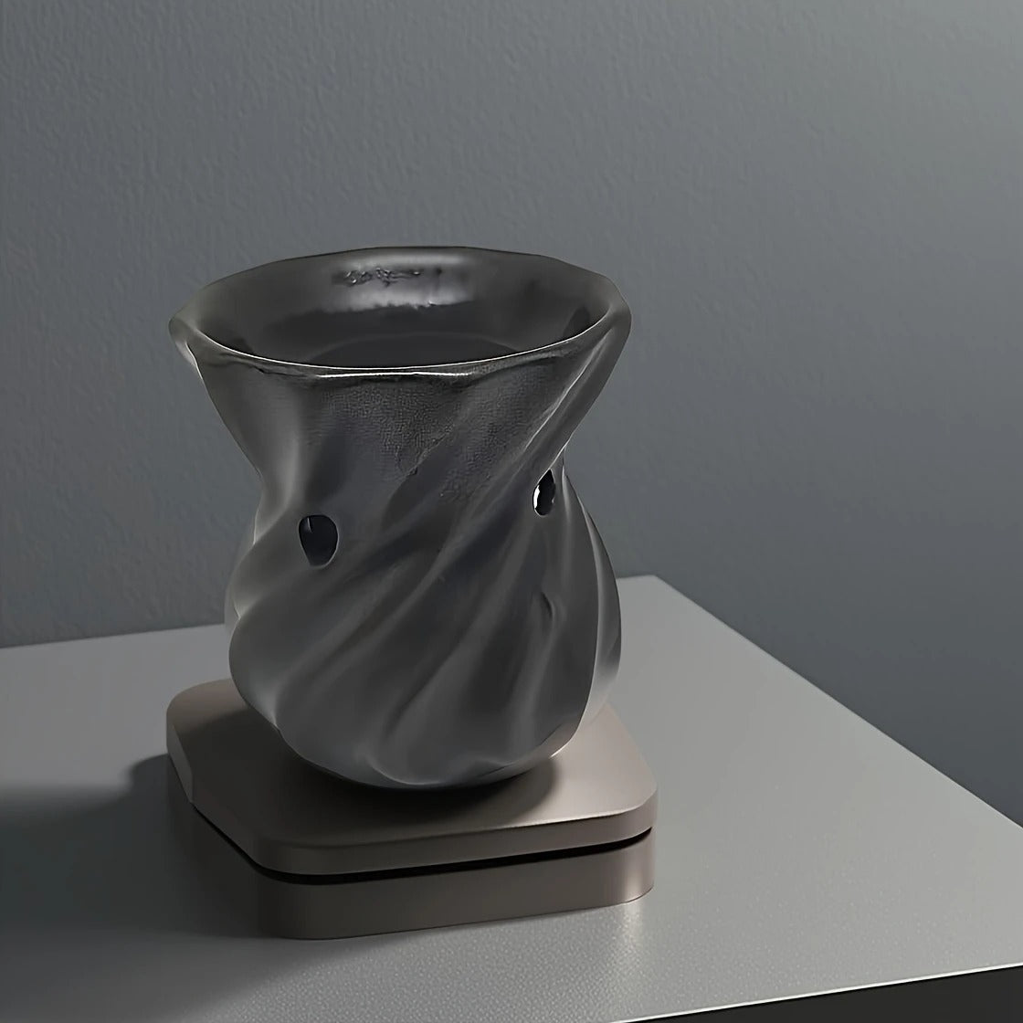 Minimalist Nordic Cream Style Ceramic Oil Burner