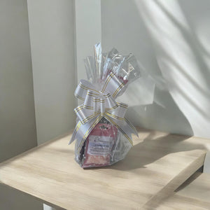 1xSizzler Starter Kit(One Burner,Three Bags of Scented Sizzlers and 2 tealights)
