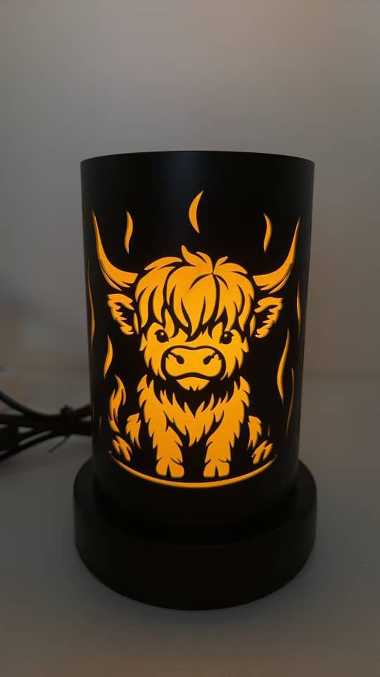 Élevé Signature Highland Cow Touch Burner